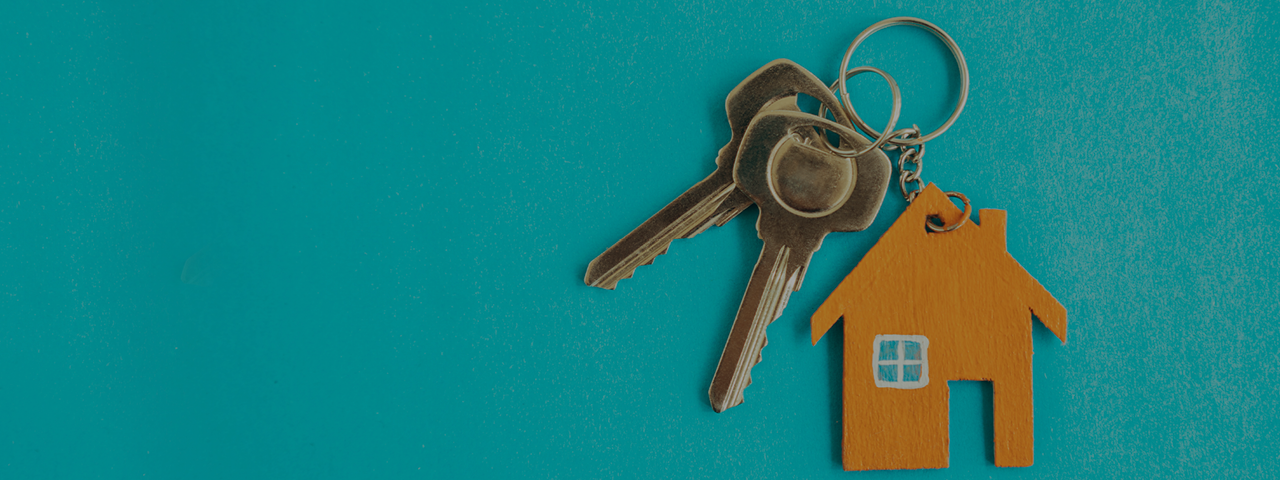 Keys with Orange House Shaped Key Chain